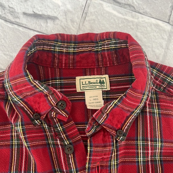 L.L Bean red Flannel button down shirt size Large Regular - Picture 9 of 9